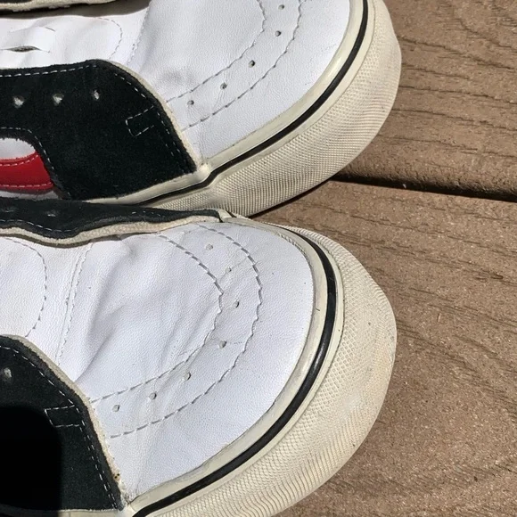 Vans Men's Black and Red Sneakers - Picture 4 of 5